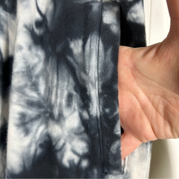 NEW Rip n Dip Tie Dye Cat Face Joggers Large - Picture 4 of 10